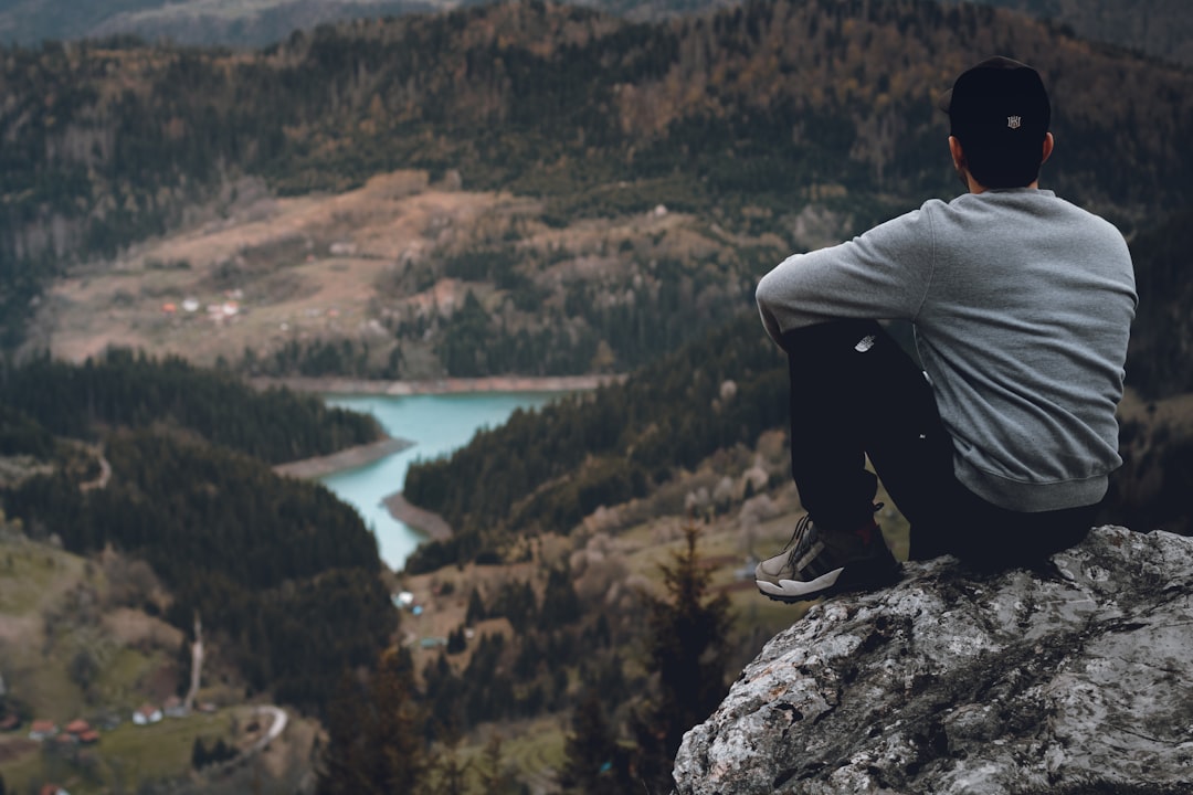 The Thrill of Backpacking: Embracing the Freedom of the Great Outdoors The Thrill of Backpacking: Embracing the Freedom of the Great Outdoors